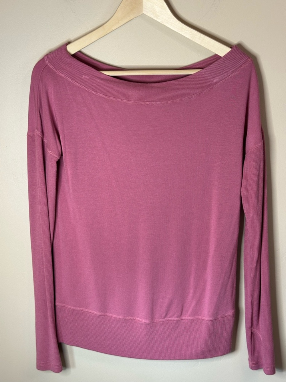 Athleta Lightweight Boatneck Sweater XS 22” P2P 24” Length
